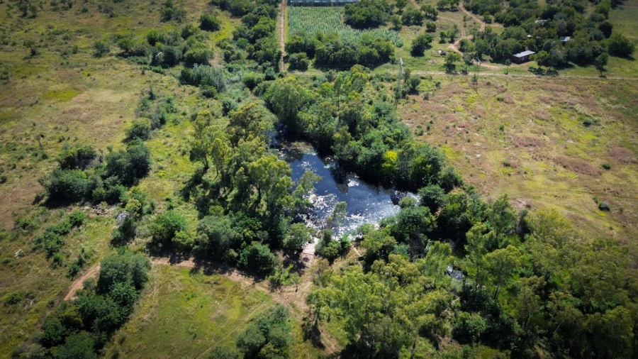 6 Bedroom Property for Sale in Hartbeespoort North West